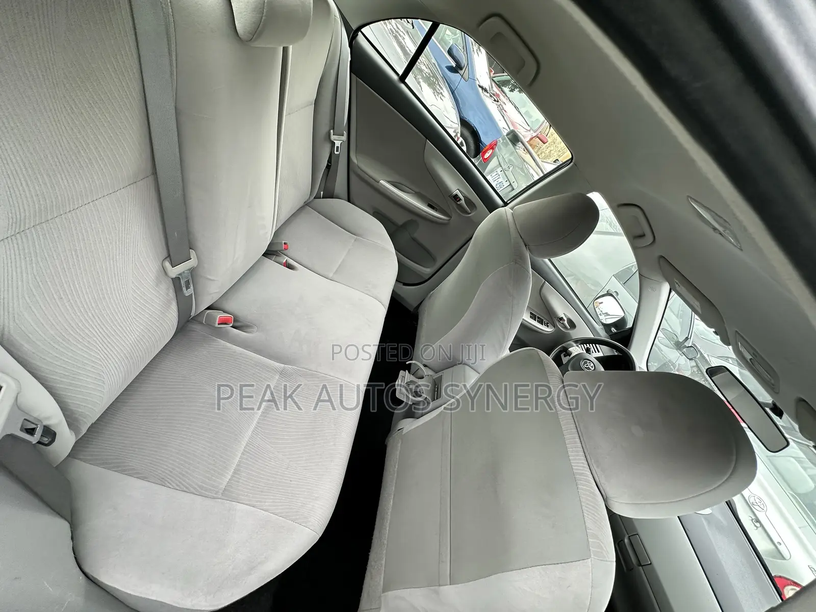 Toyota Corolla LE Special Edition 4dr Sedan (1.8L 4cyl 4A) 2013 Gray