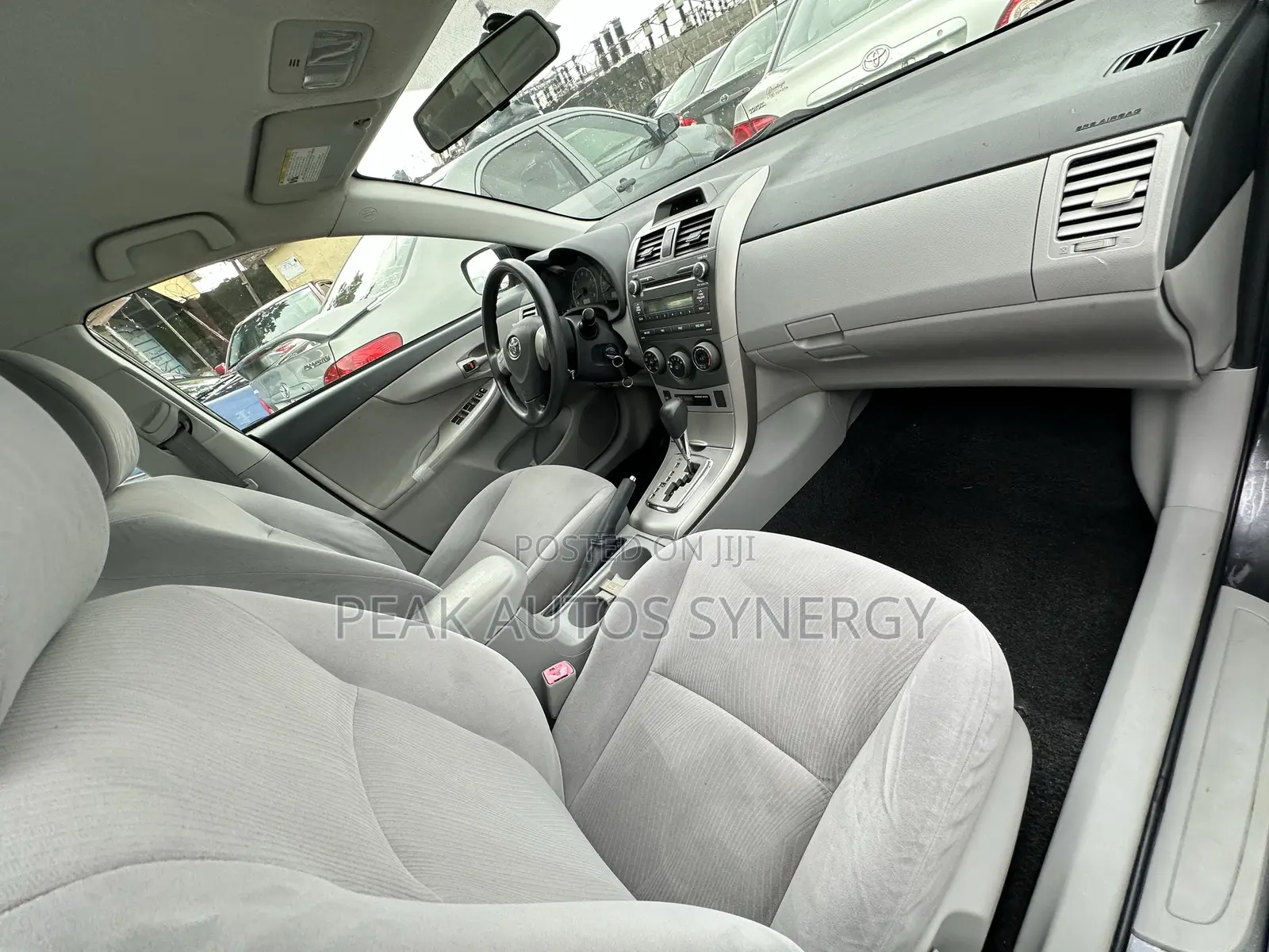 Toyota Corolla LE Special Edition 4dr Sedan (1.8L 4cyl 4A) 2013 Gray