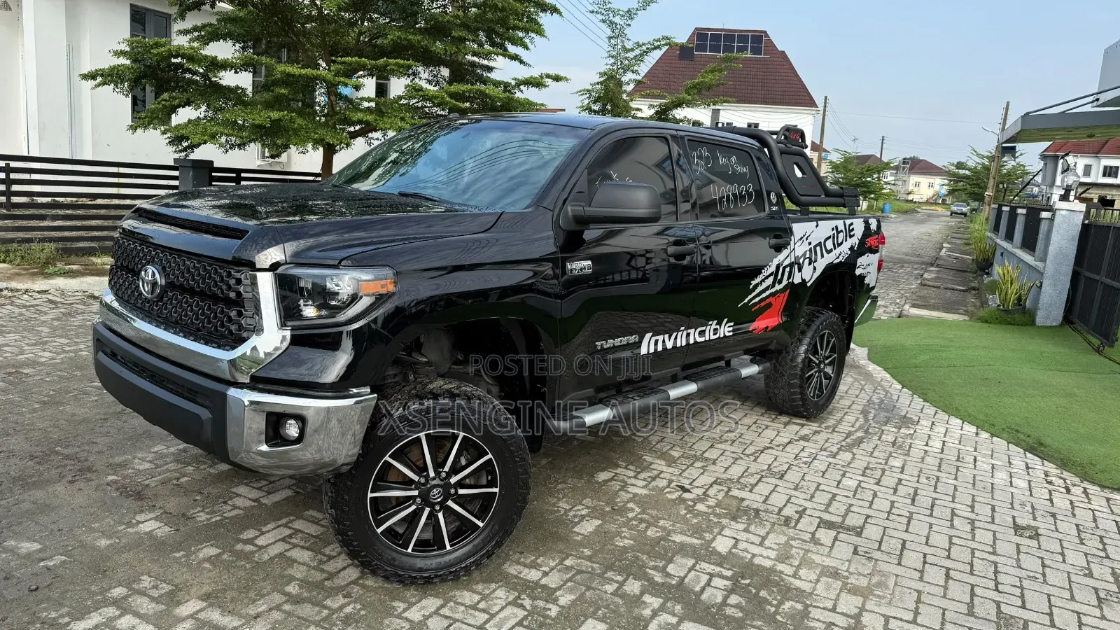 Toyota Tundra 2015 Black