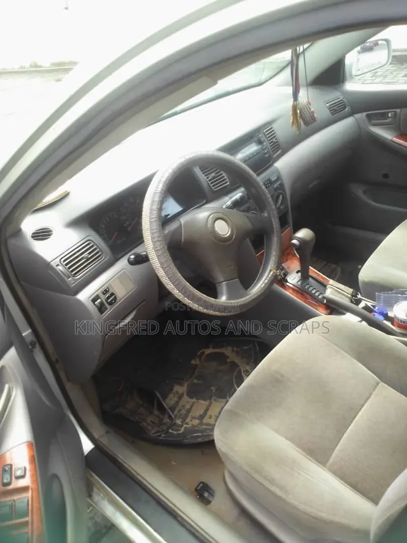 Toyota Corolla 2003 Silver