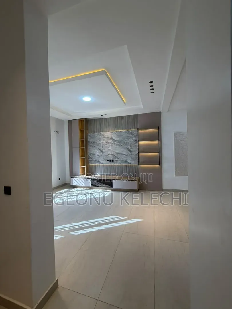 4bdrm Duplex in Guzape District for sale