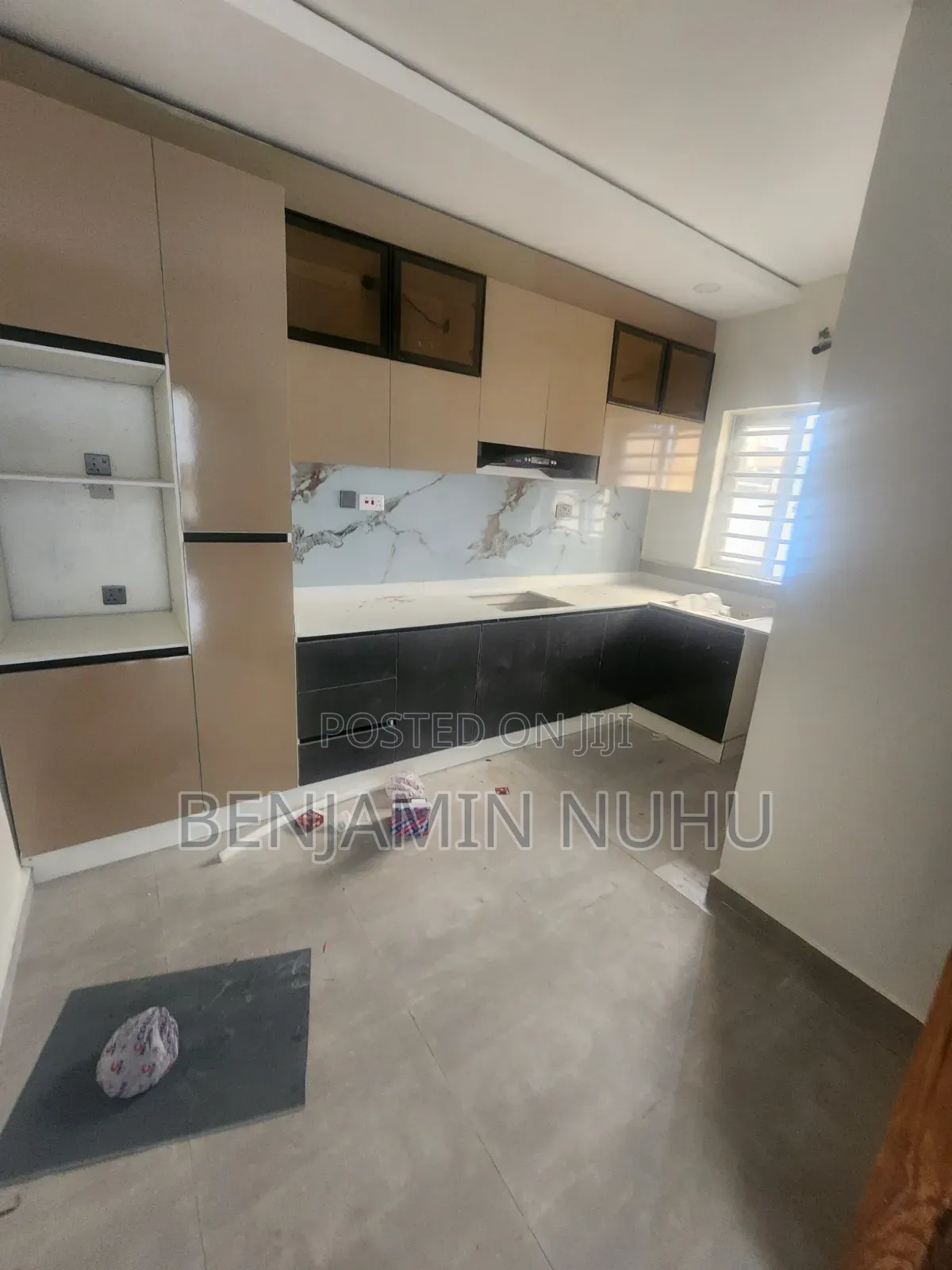 2bdrm Duplex in Mini Estate, Off Lekki-Epe Expressway for rent