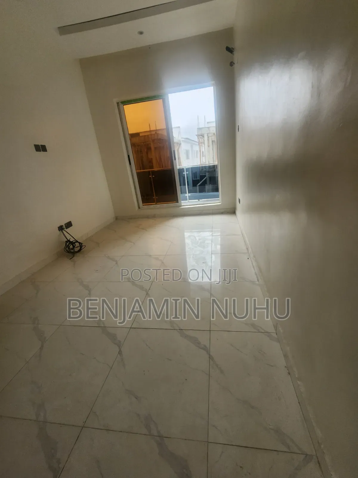 2bdrm Duplex in Mini Estate, Off Lekki-Epe Expressway for rent