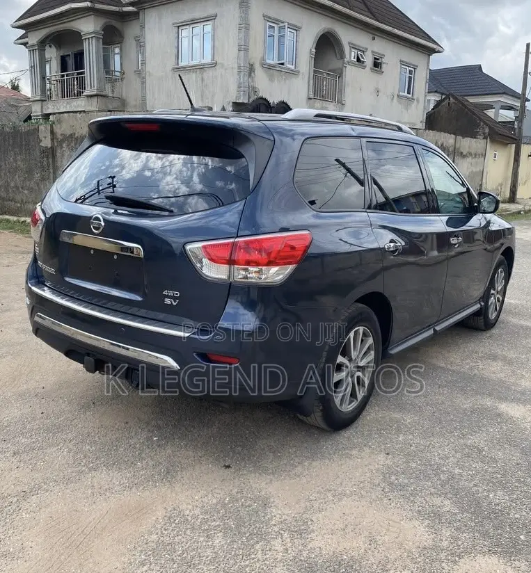 Nissan Pathfinder SV 4dr FWD (3.5L 6cyl) 2016 Blue