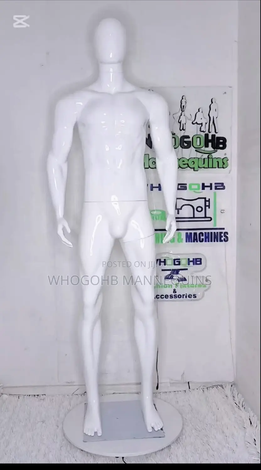 Dimkpa Glossy White Faceless Egghead Male Mannequin