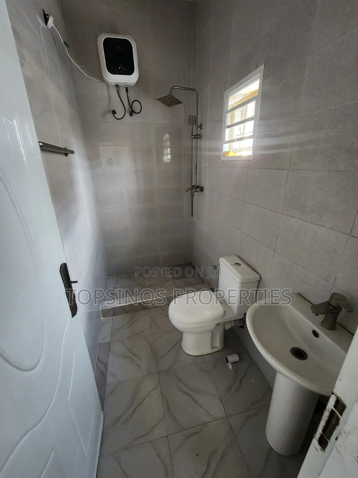 1bdrm Block of Flats in Dawaki for rent