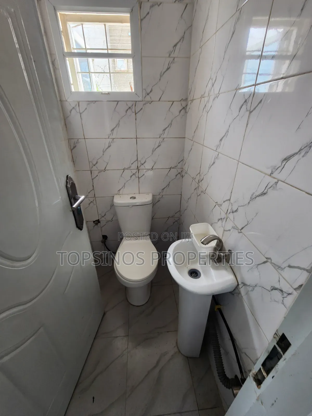 1bdrm Block of Flats in Dawaki for rent