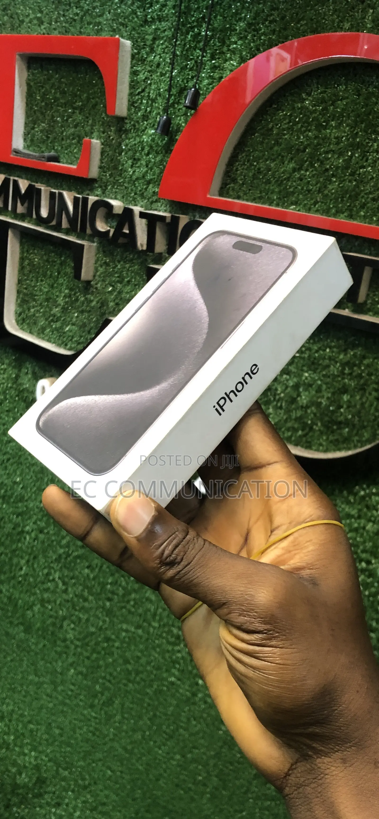 New Apple iPhone 15 Pro 256 GB Black
