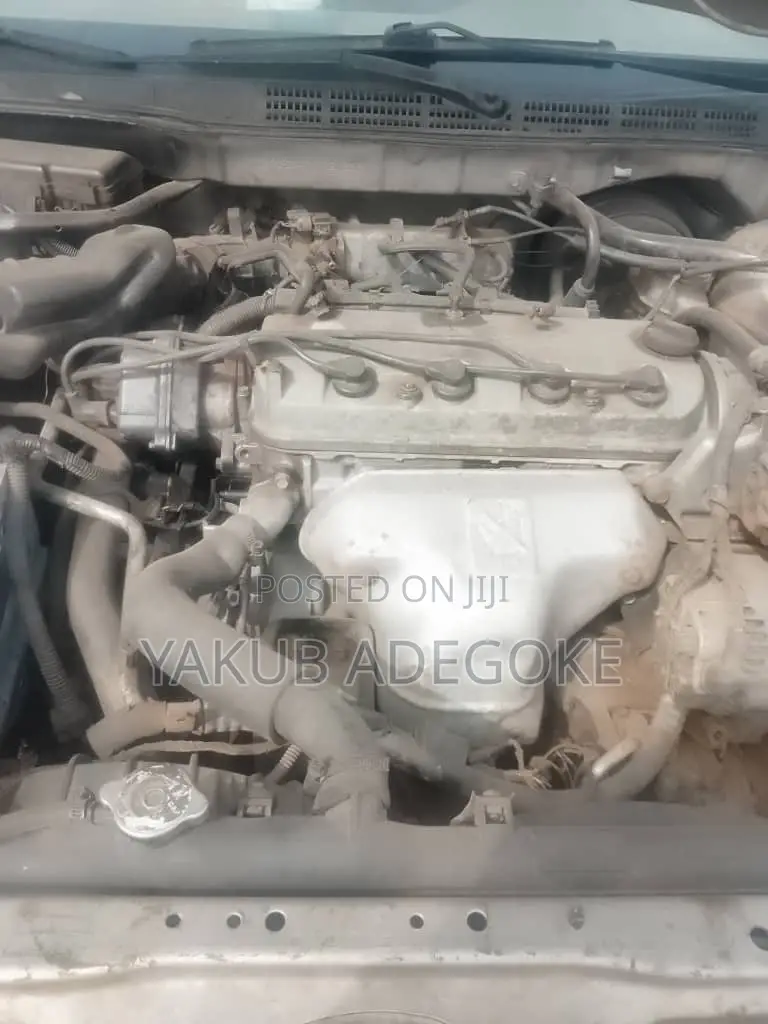 Honda Accord 2000 Silver
