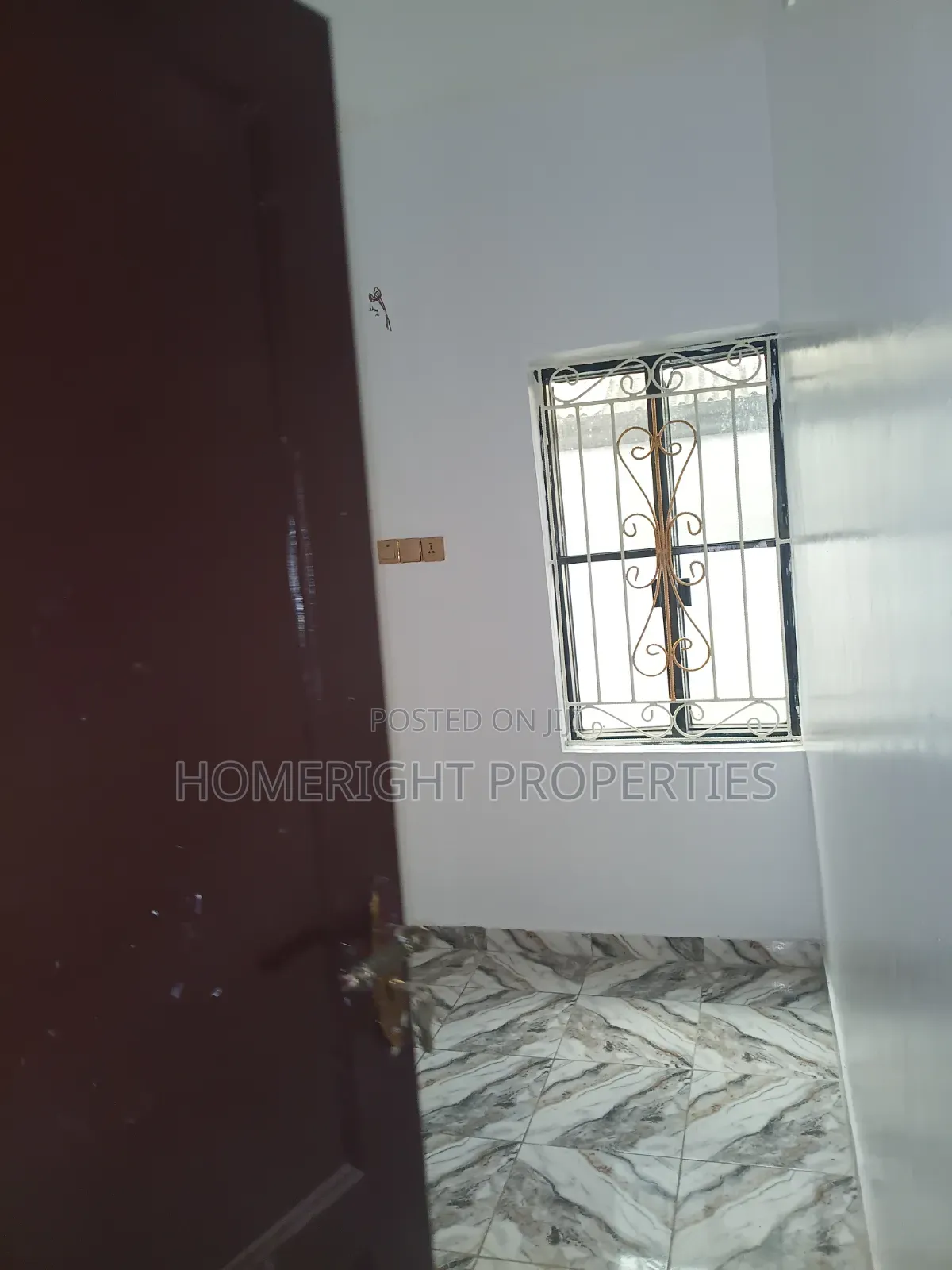 Furnished Mini Flat in Egan for rent