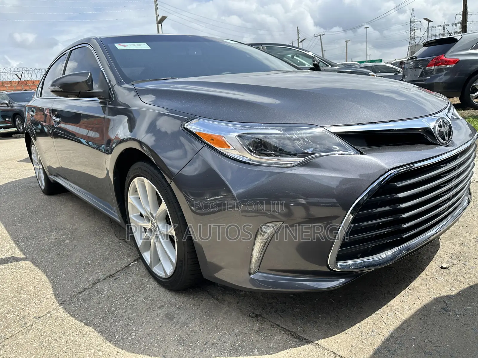 Toyota Avalon Limited Sedan FWD (3.5L 6cyl 6A) 2013 Gray