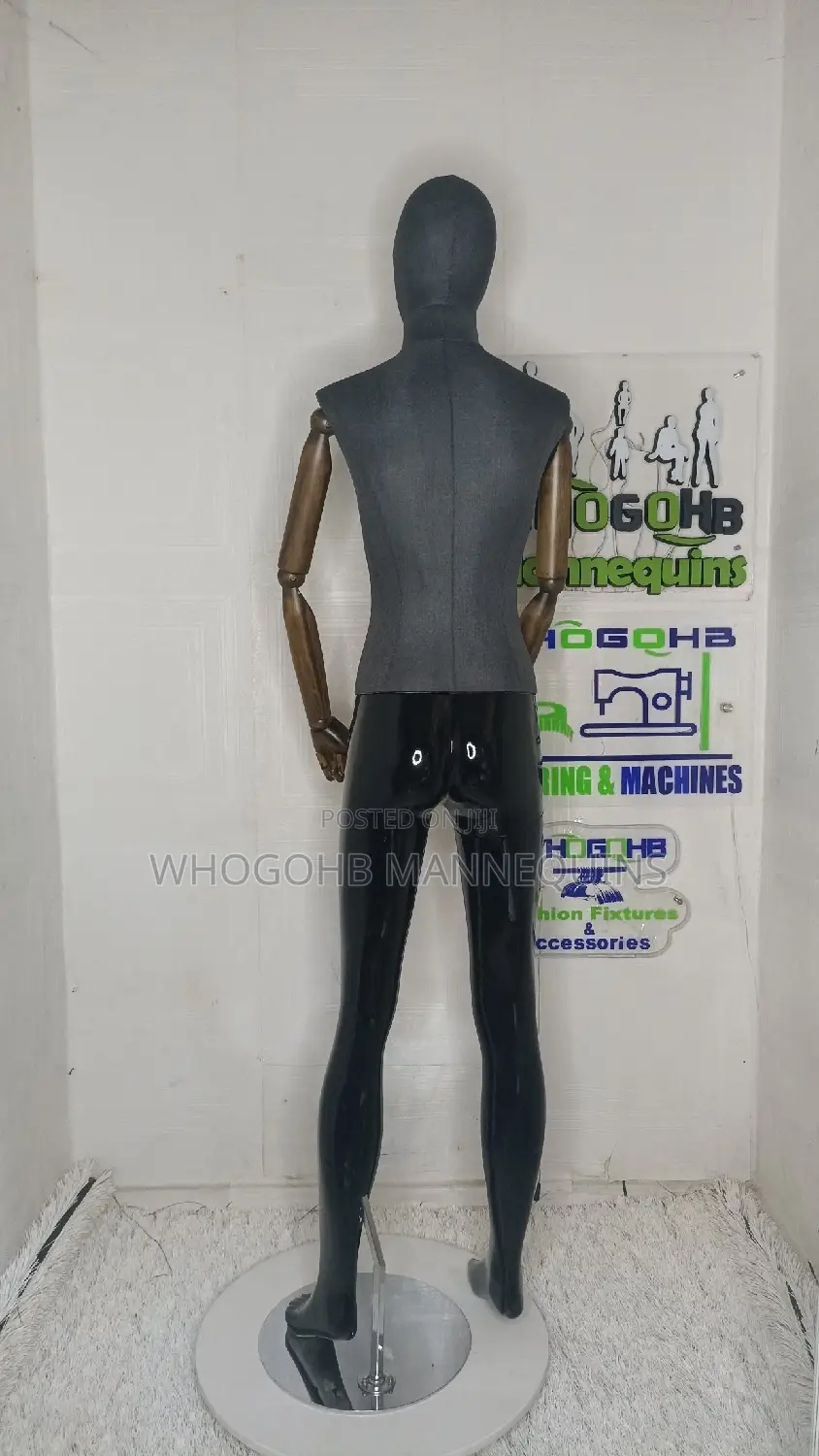 Bourgeoisie Full Body Male Wooden Hands Mannequin Black