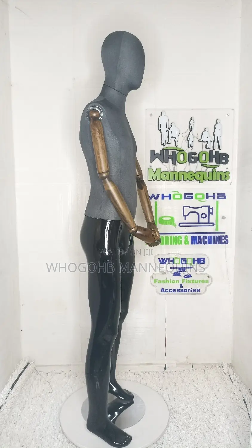 Bourgeoisie Full Body Male Wooden Hands Mannequin Black