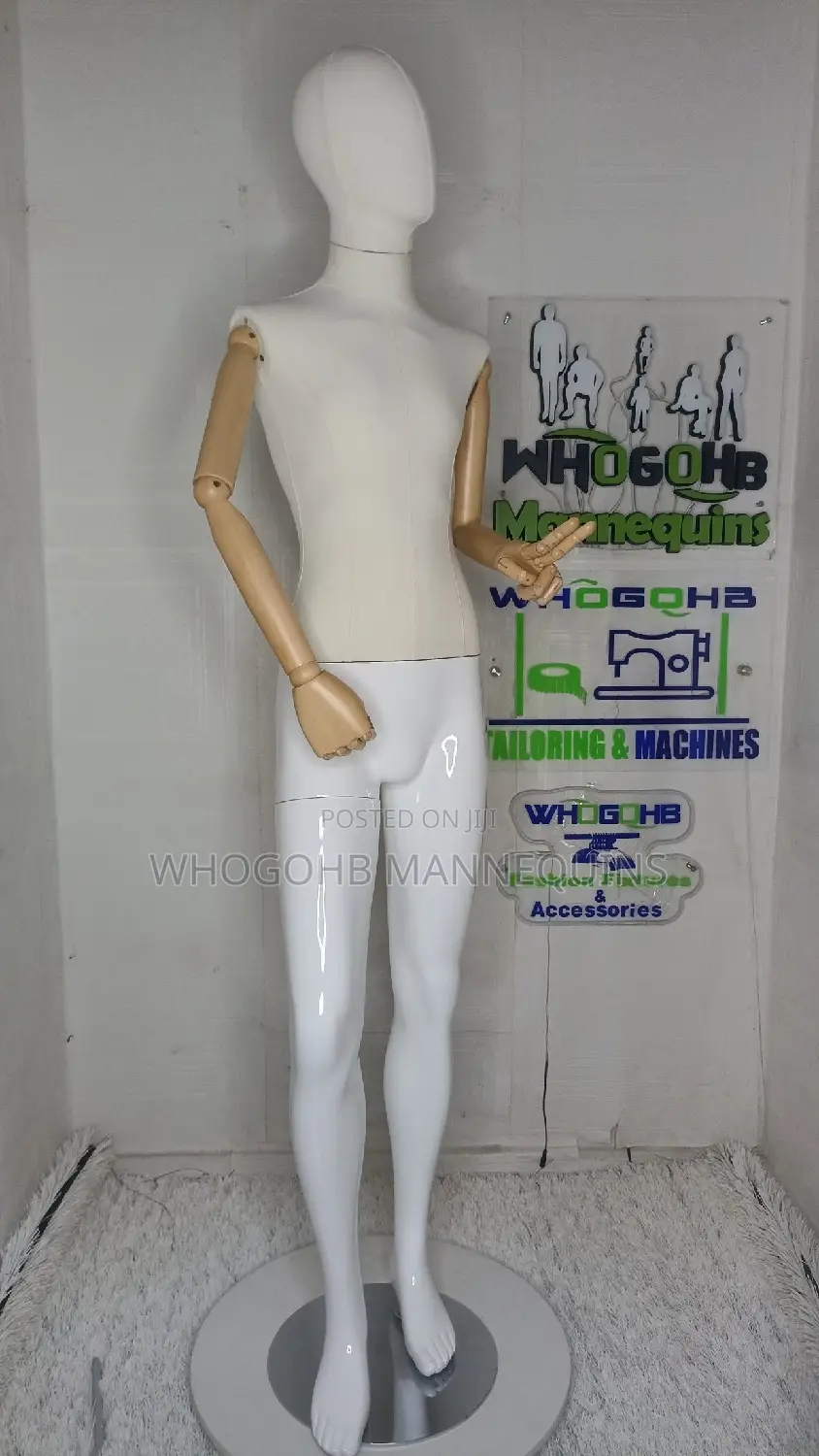 Bourgeoisie Full Body Male Mannequin White With Wooden Hands