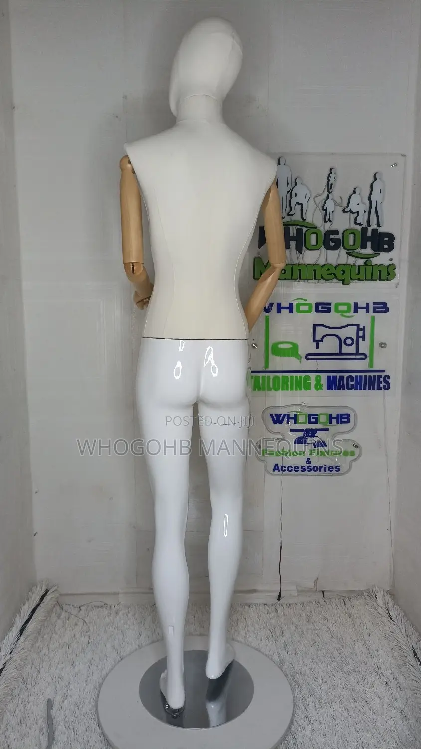 Bourgeoisie Full Body Male Mannequin White With Wooden Hands