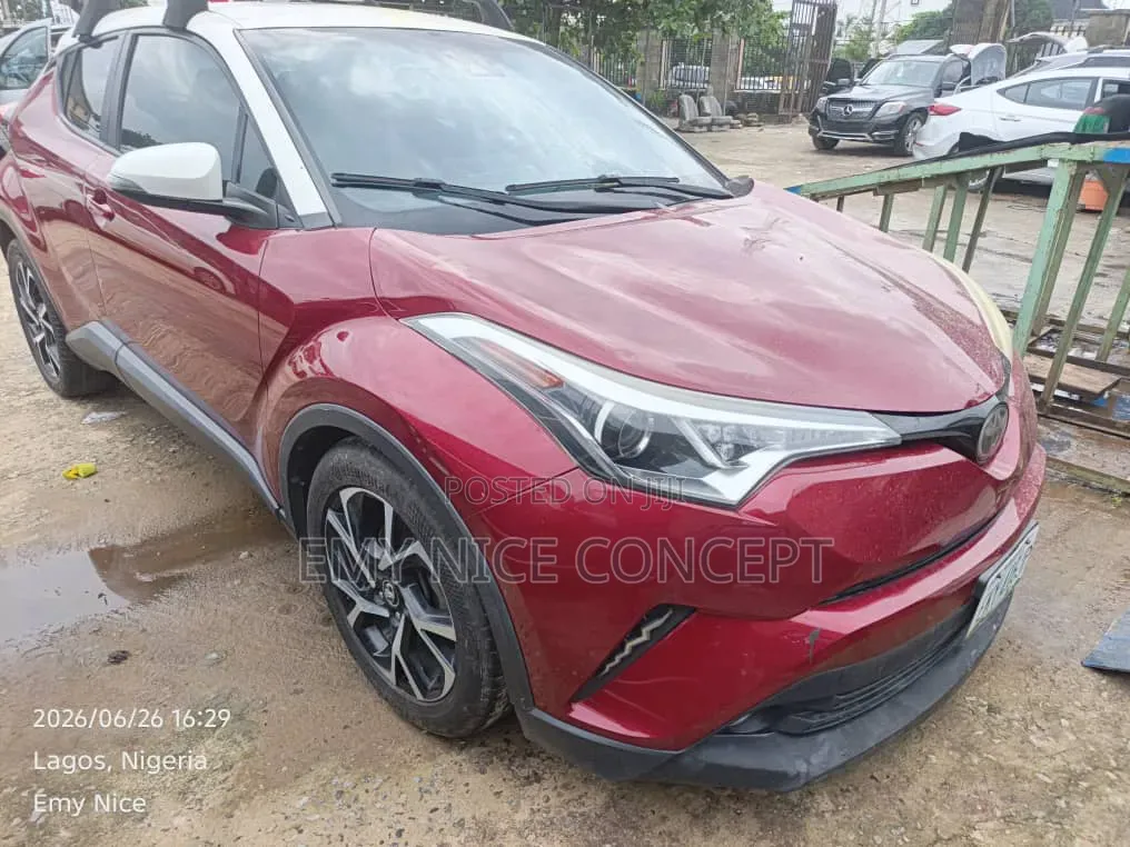 Toyota C-HR 2018 Red