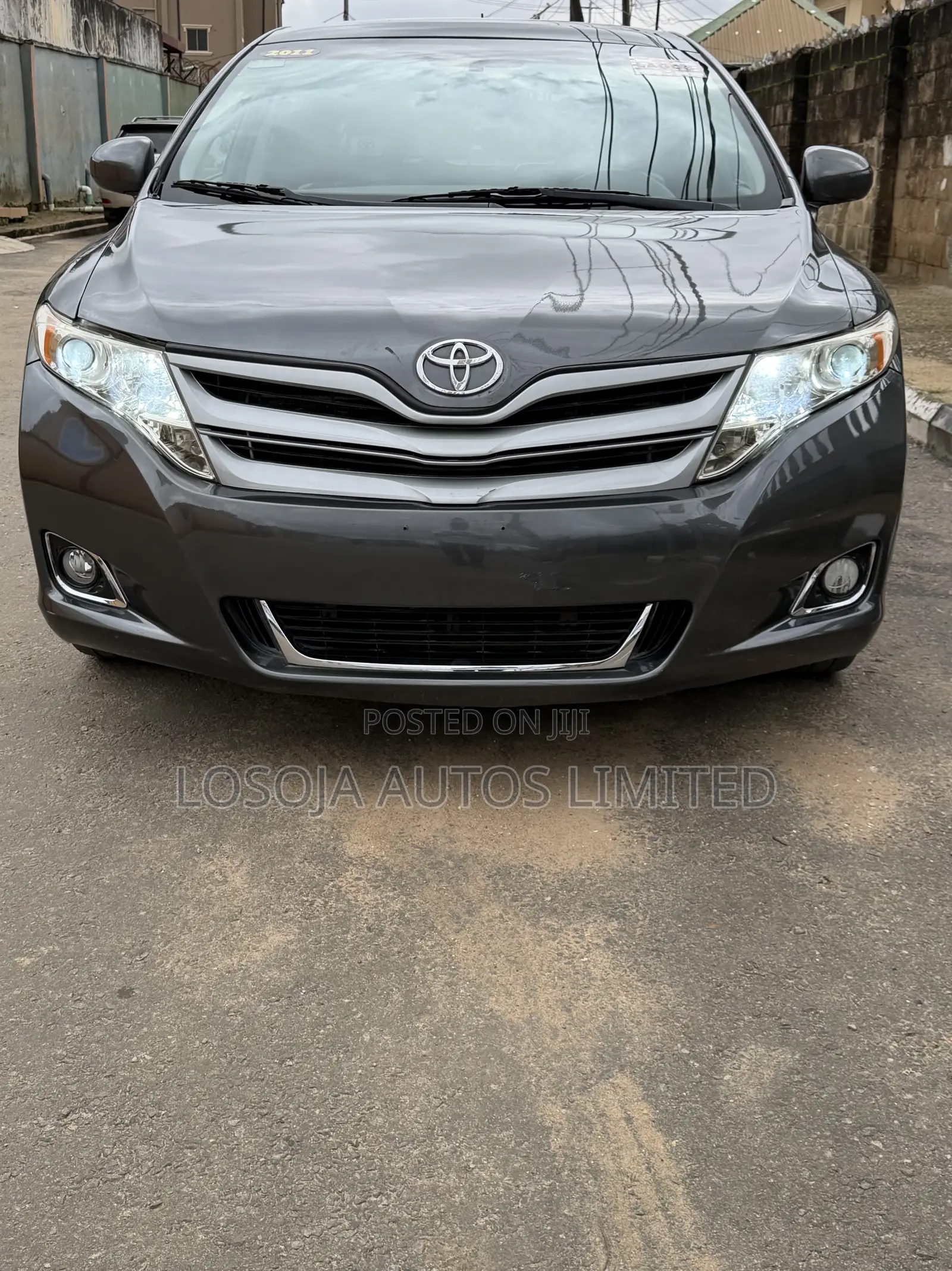 Toyota Venza V6 2011 Gray