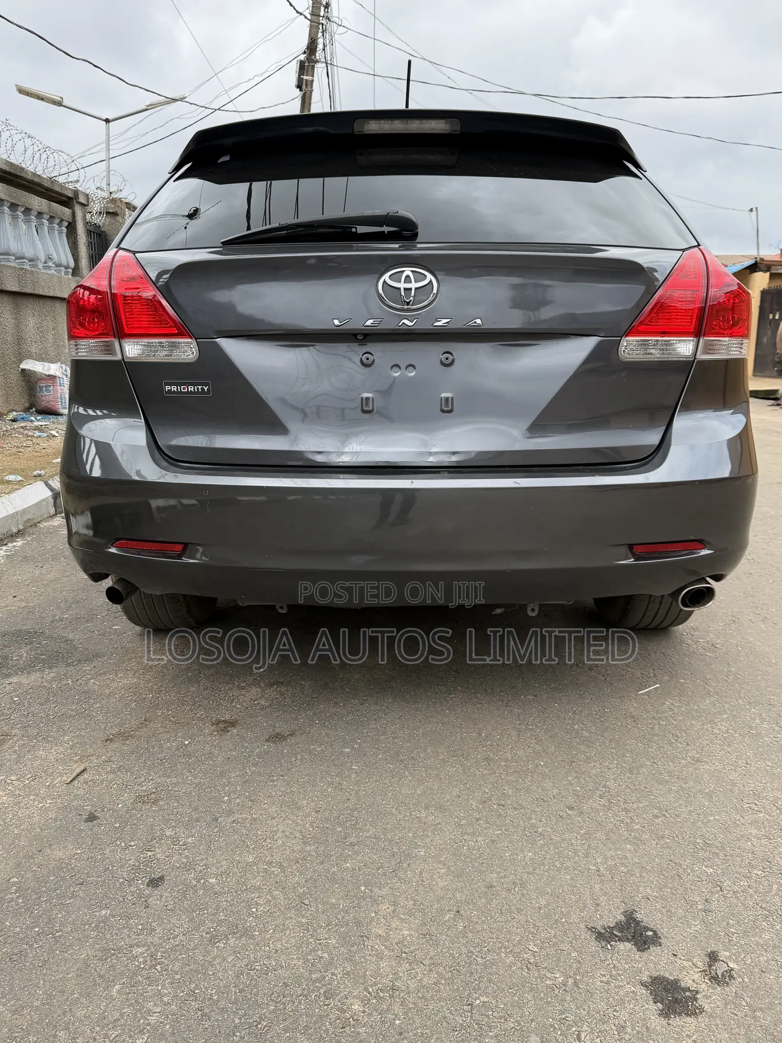 Toyota Venza V6 2011 Gray