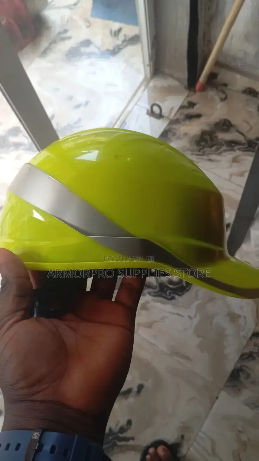 Delta Plus Diamond V High-visibility Safety Helmet