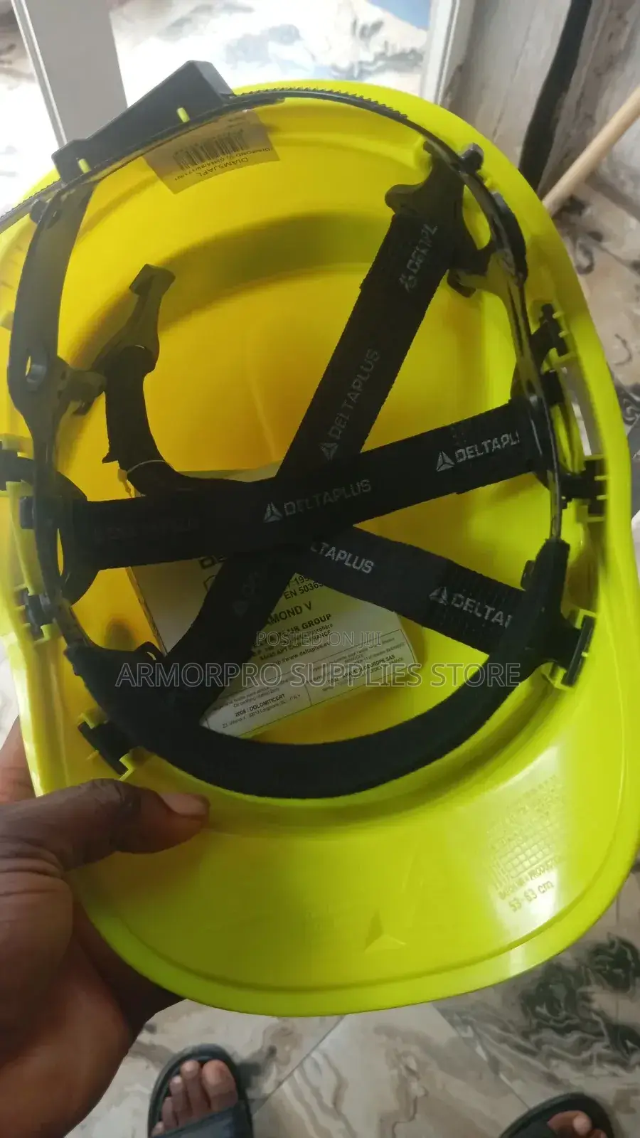 Delta Plus Diamond V High-visibility Safety Helmet