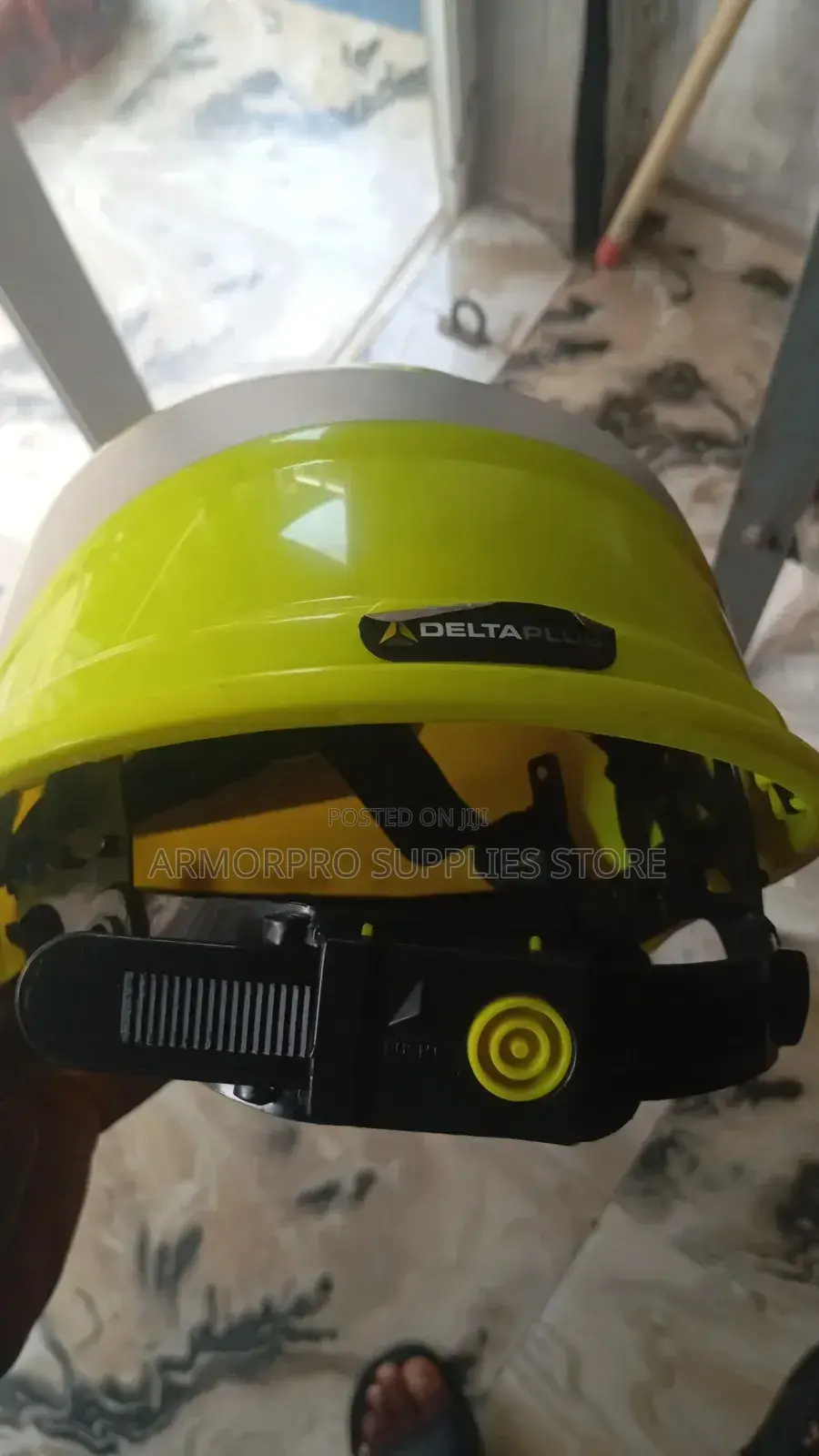 Delta Plus Diamond V High-visibility Safety Helmet