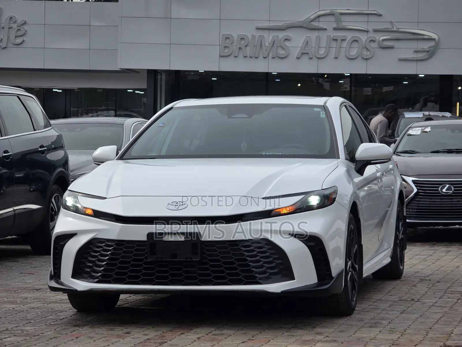 Toyota Camry 2024 White