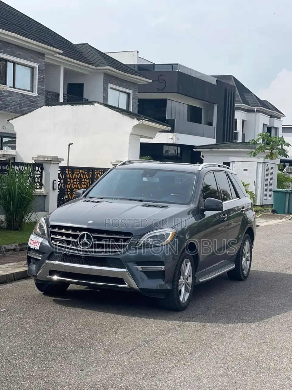 Mercedes-Benz M Class ML350 4MATIC 4dr SUV AWD (3.5L 6cyl 7A) 2014 Gray