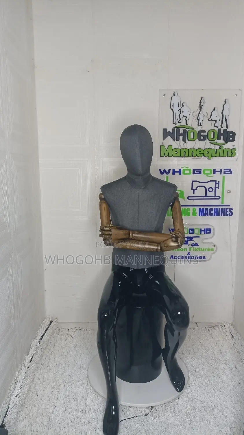 Bourgeoisie Seated Full Fibreglass Male Wooden Hands Mannequin White
