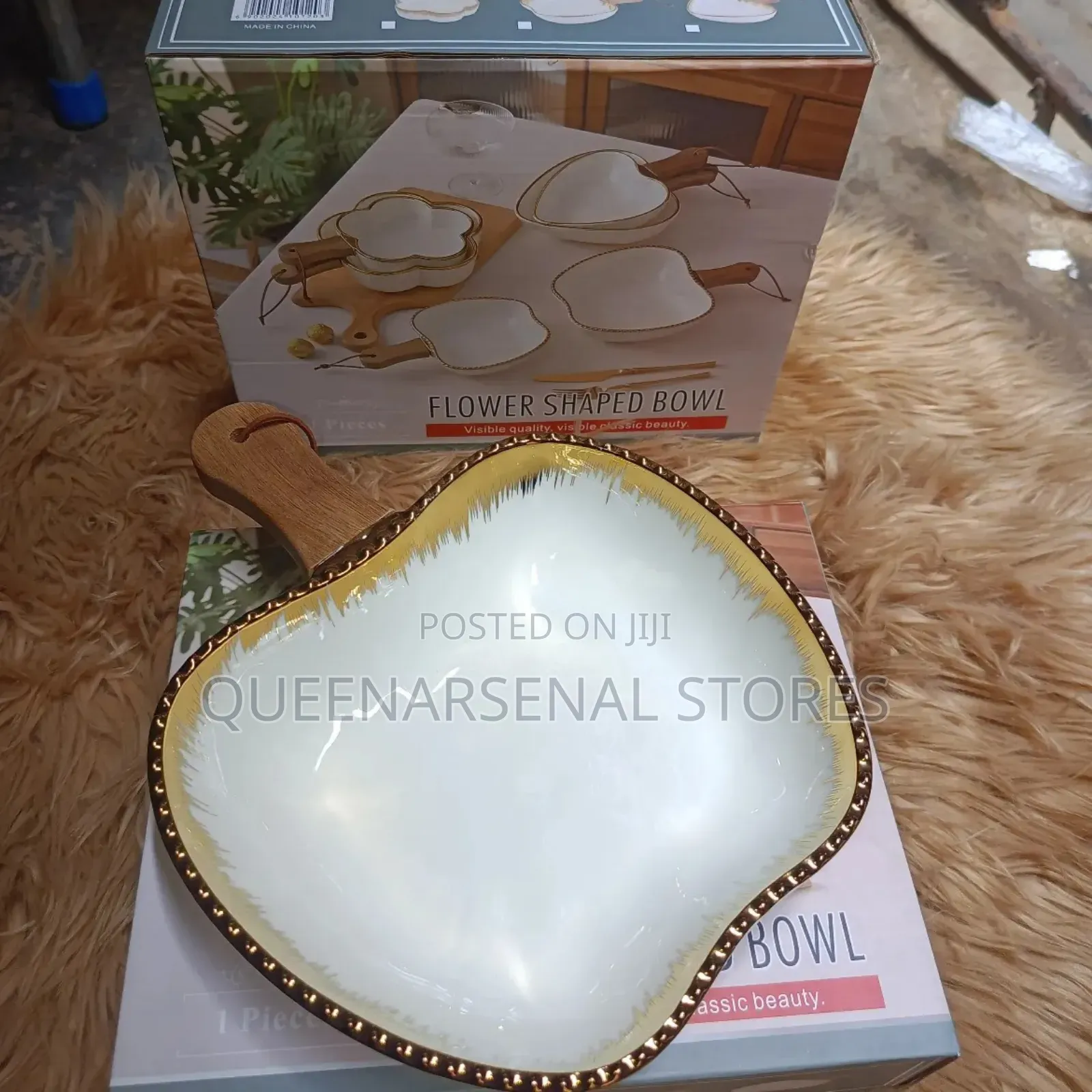 Flower Shaped Bowl -- 1pc