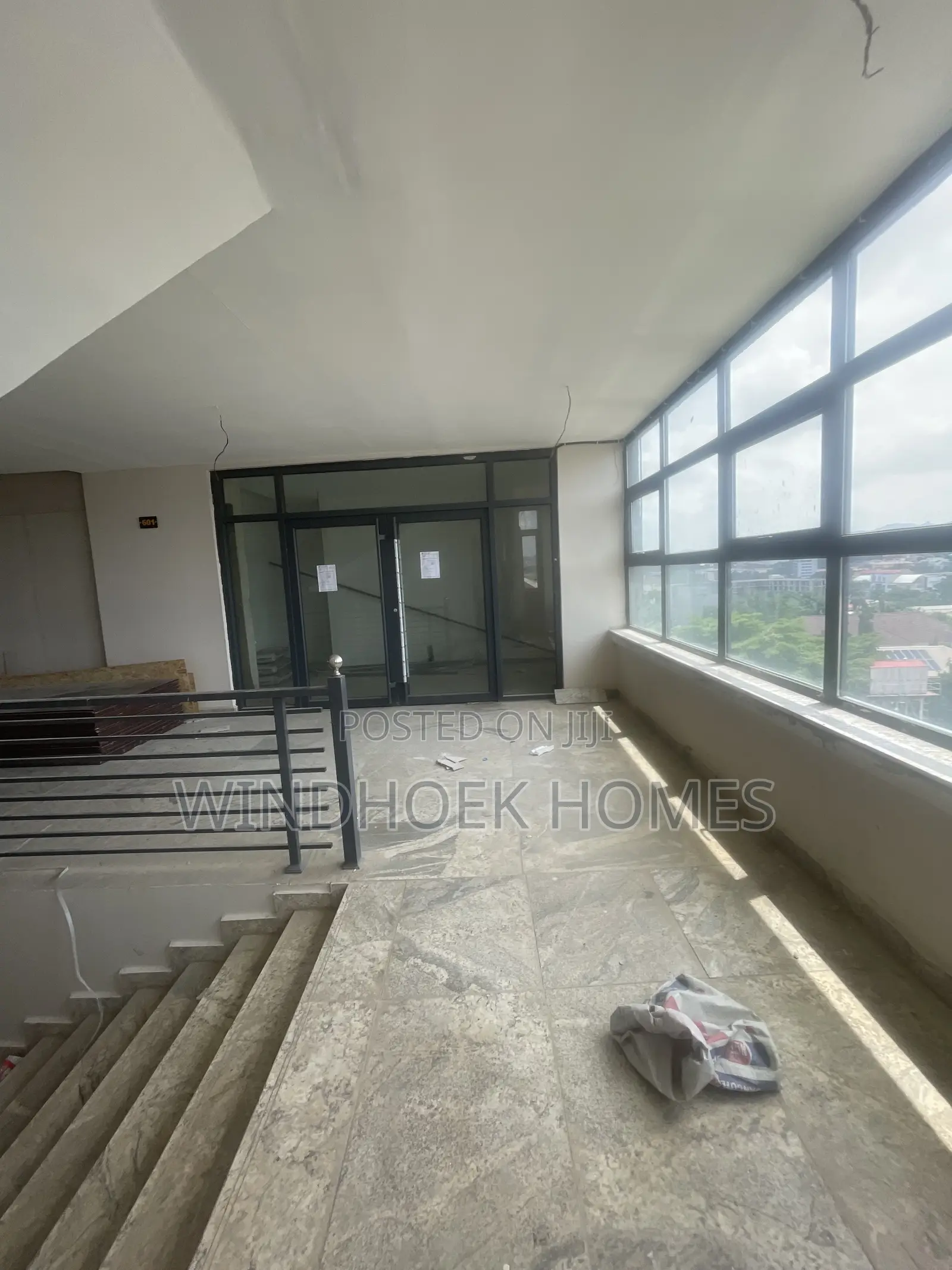 Rooftop With an Office Space Measuring 314 SQM With Functional Lift