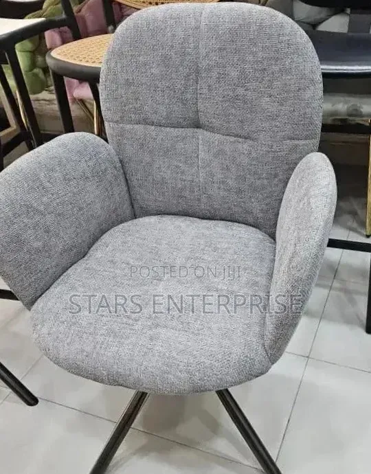 Balcony Chair / Swan Chair