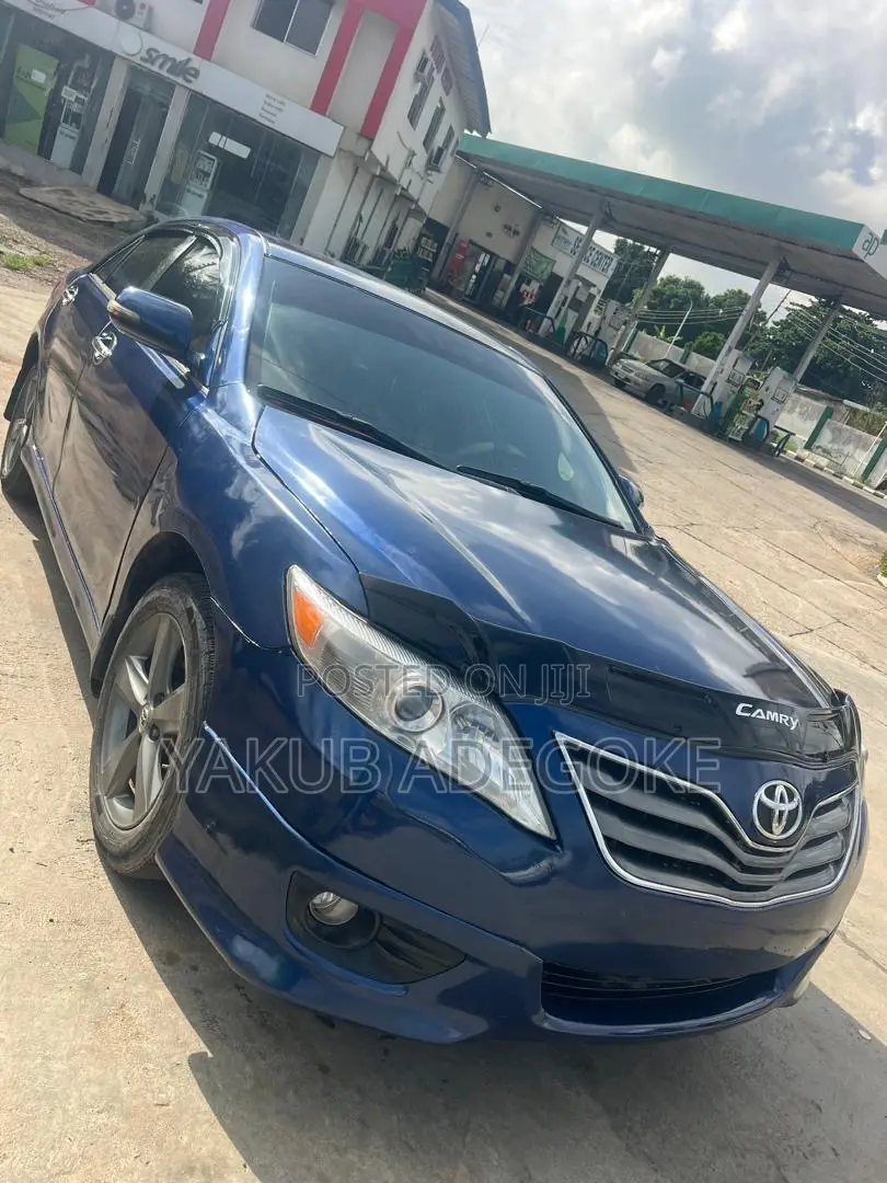 Toyota Camry 2011 Blue