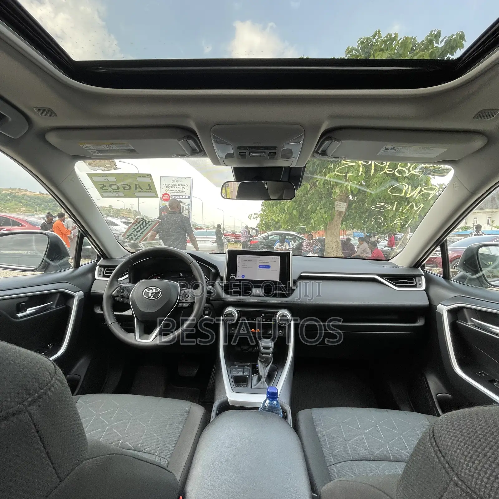 Toyota RAV4 XLE 2025 Green
