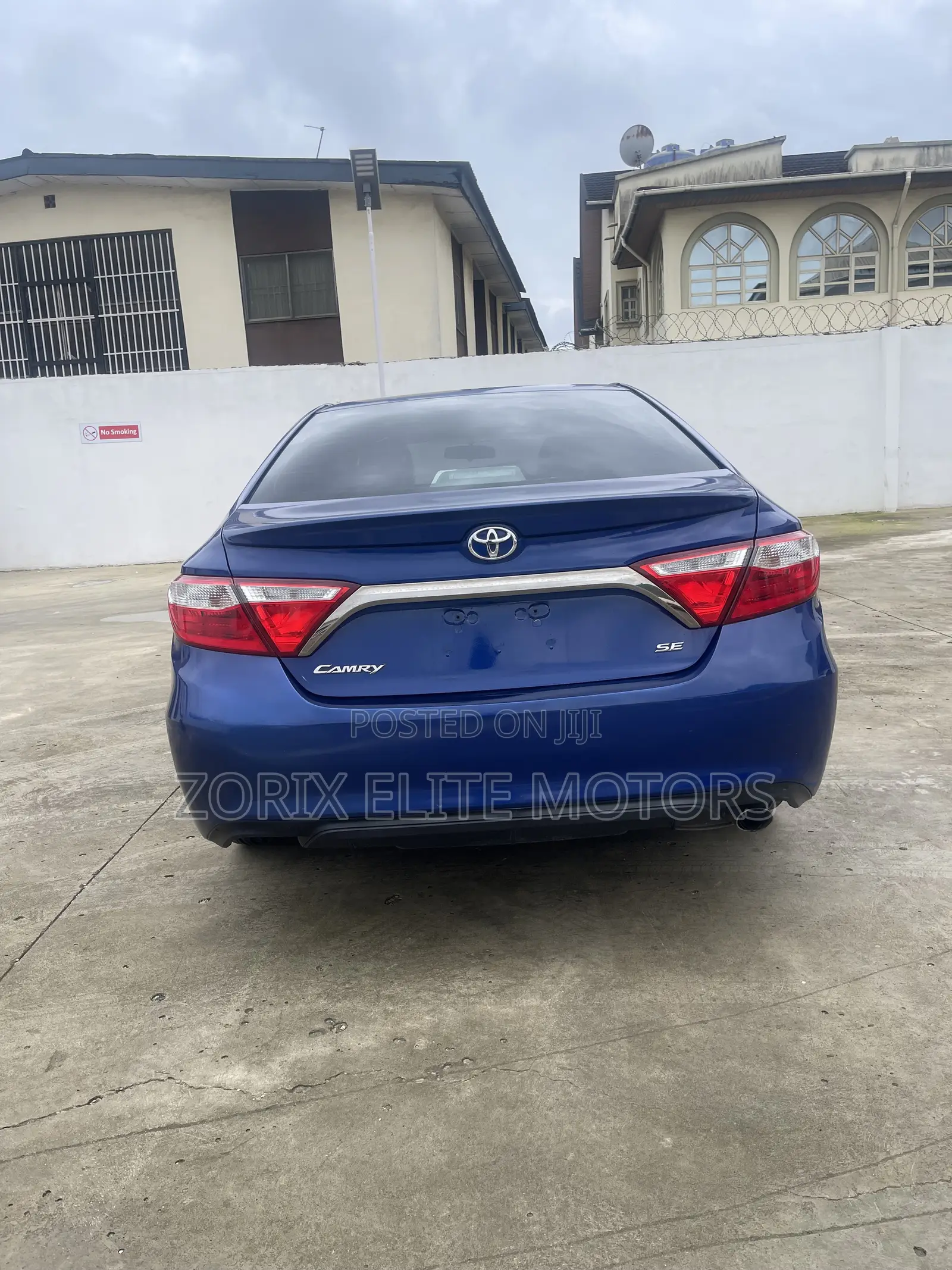 Toyota Camry 2016 Blue