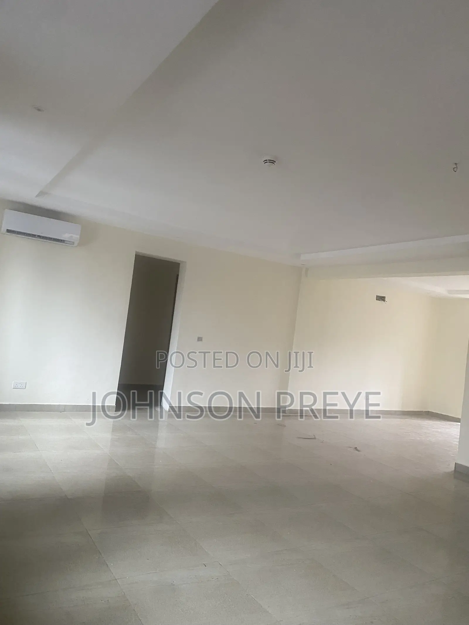 2bdrm Apartment in Lekki Phase 1 Proper for rent