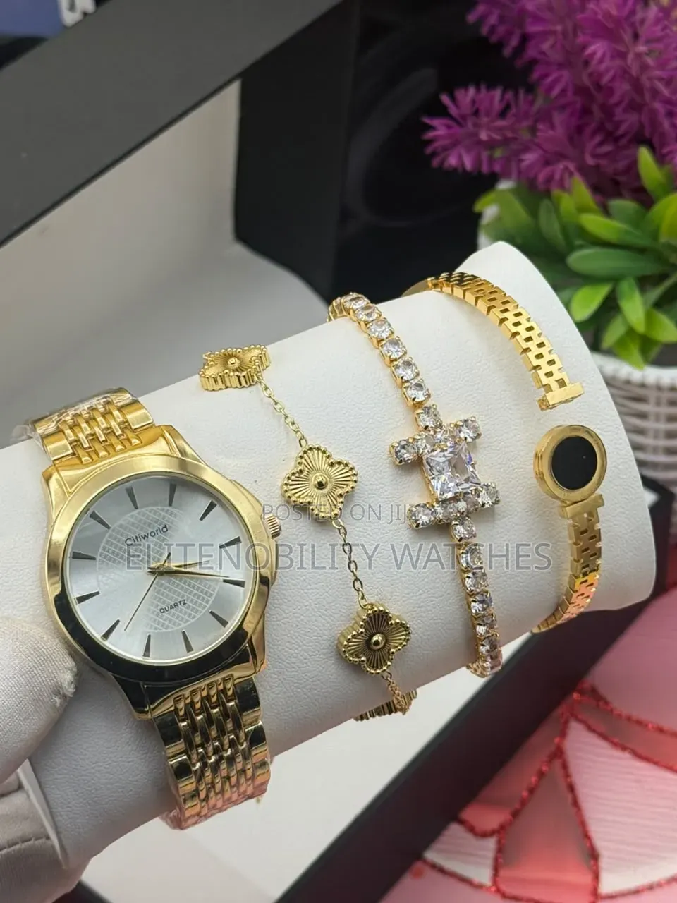 Luxury Female Gift Box Combo // 34,000 // Pay on Delivery