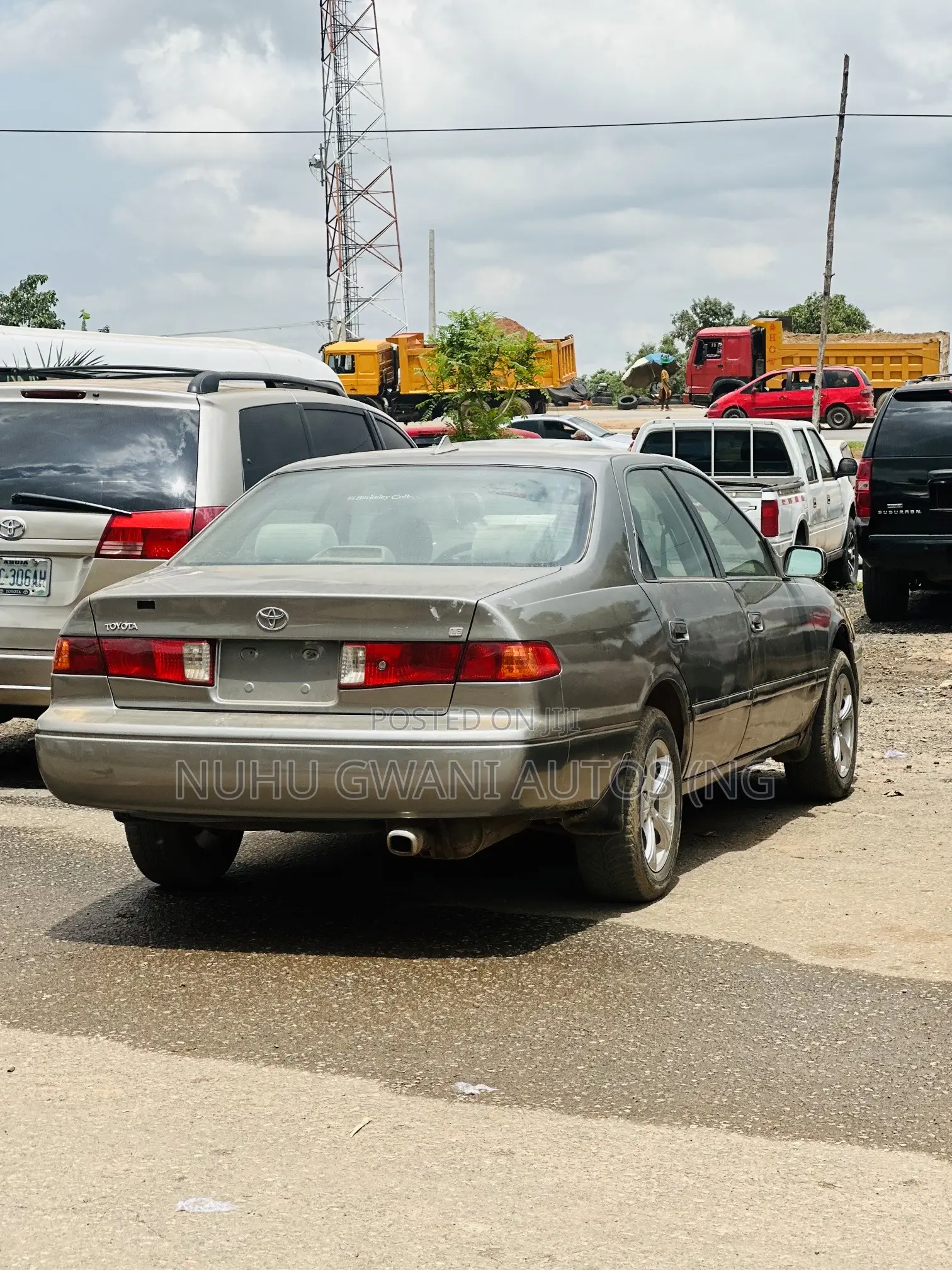 Toyota Camry 2000 Gray