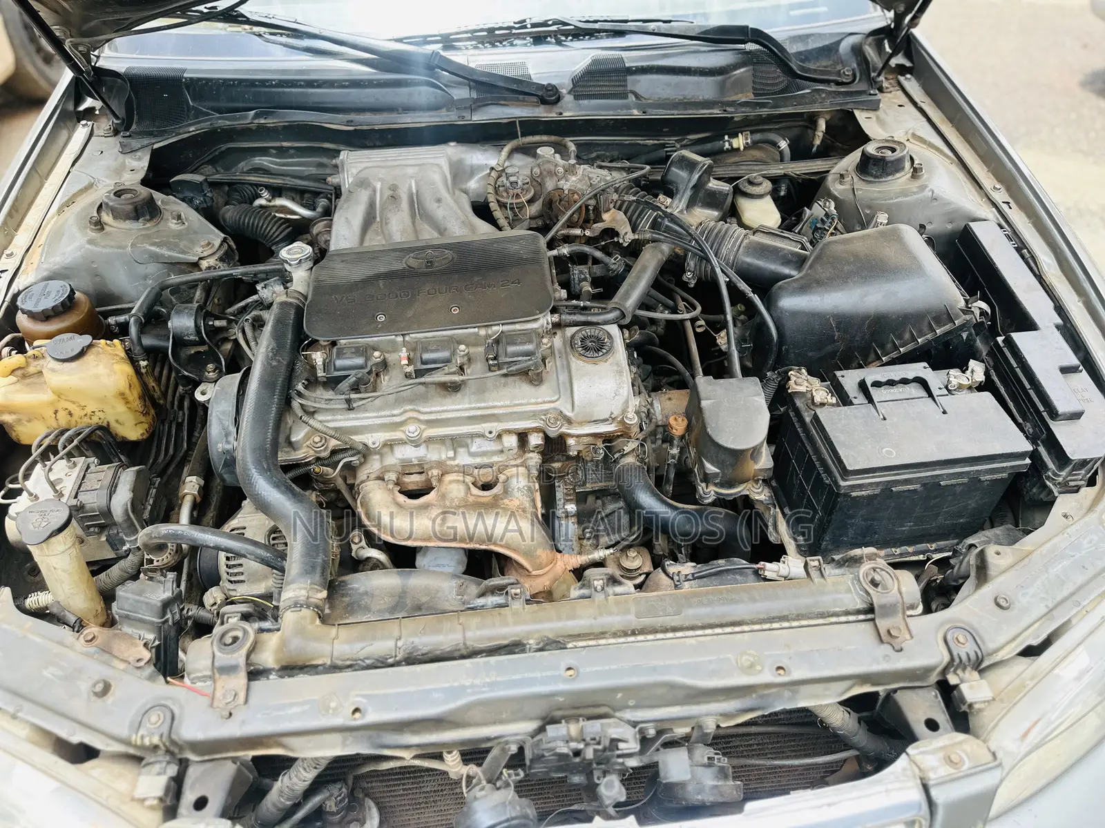 Toyota Camry 2000 Gray