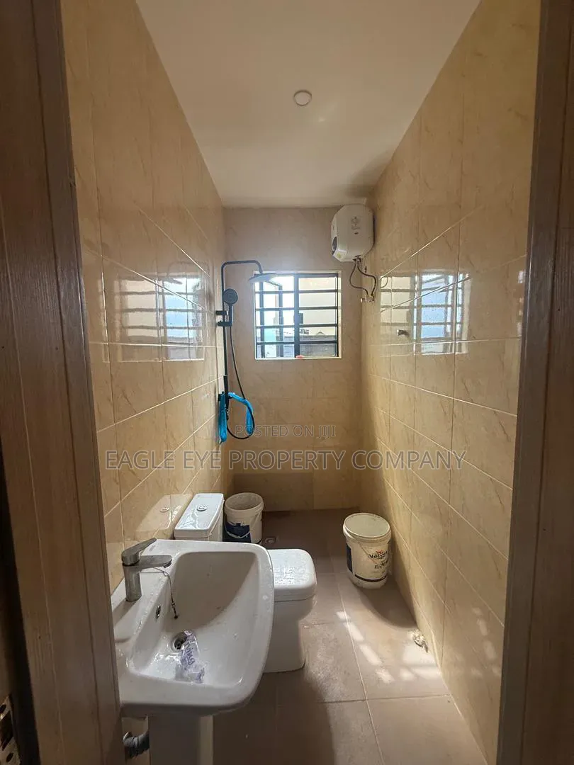 2bdrm Block of Flats in Mercy Land Estate, Ayobo for rent