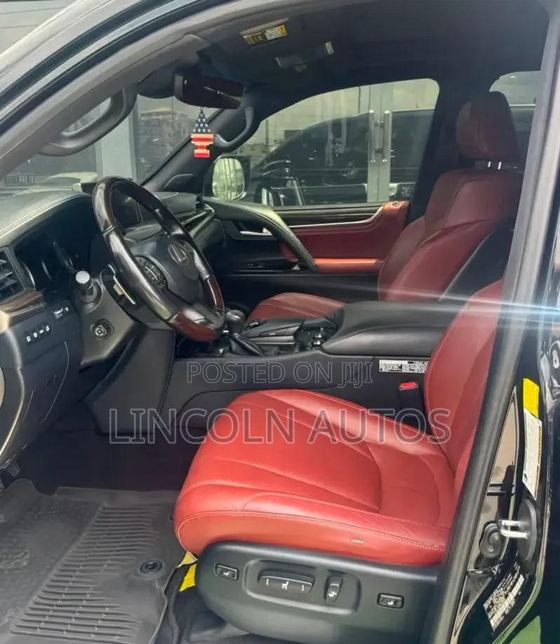 Lexus LX 570 (5 seats) AWD 2021 Black