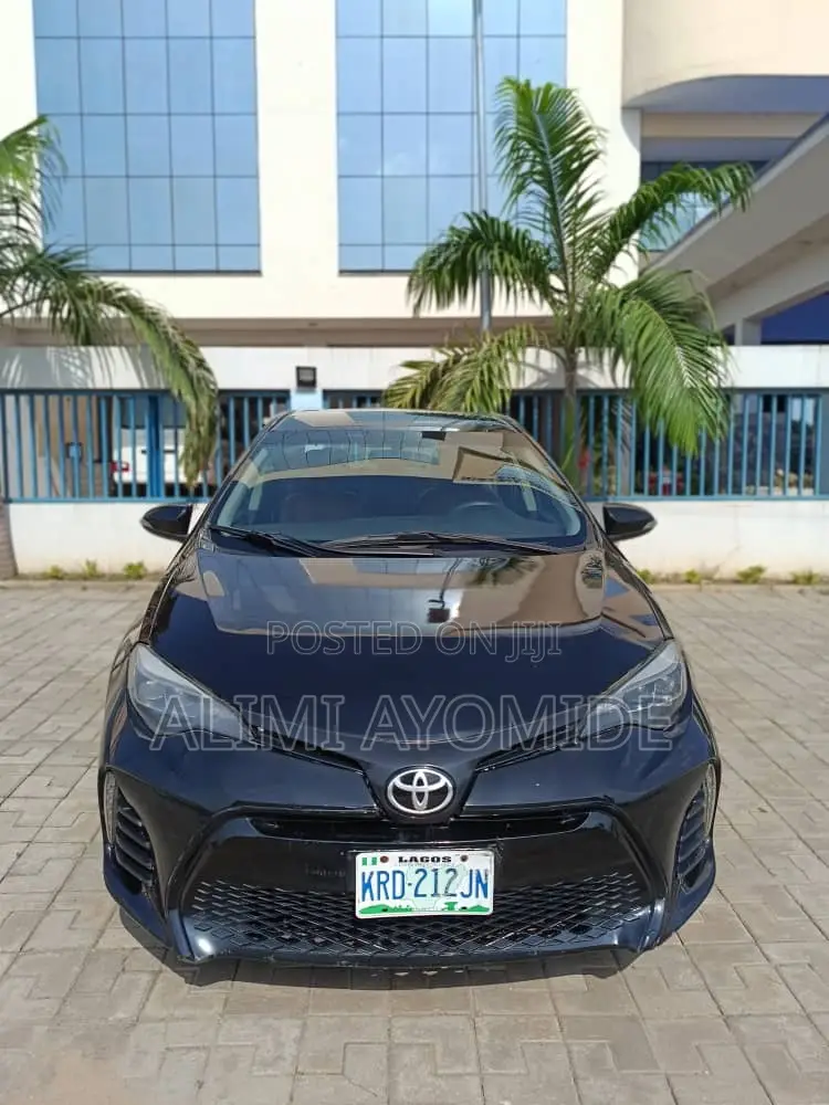Toyota Corolla 2016 Black