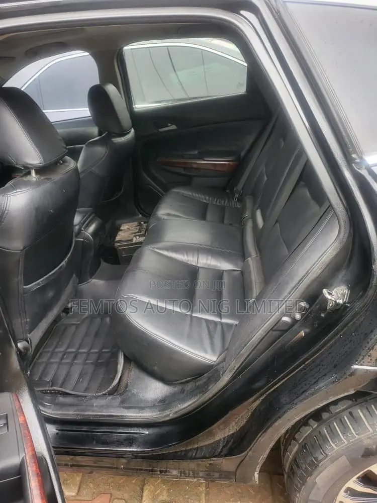 Honda Accord 2010 Black