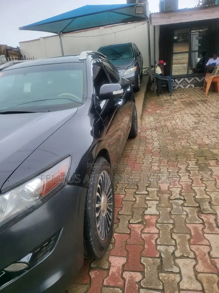 Honda Accord 2010 Black