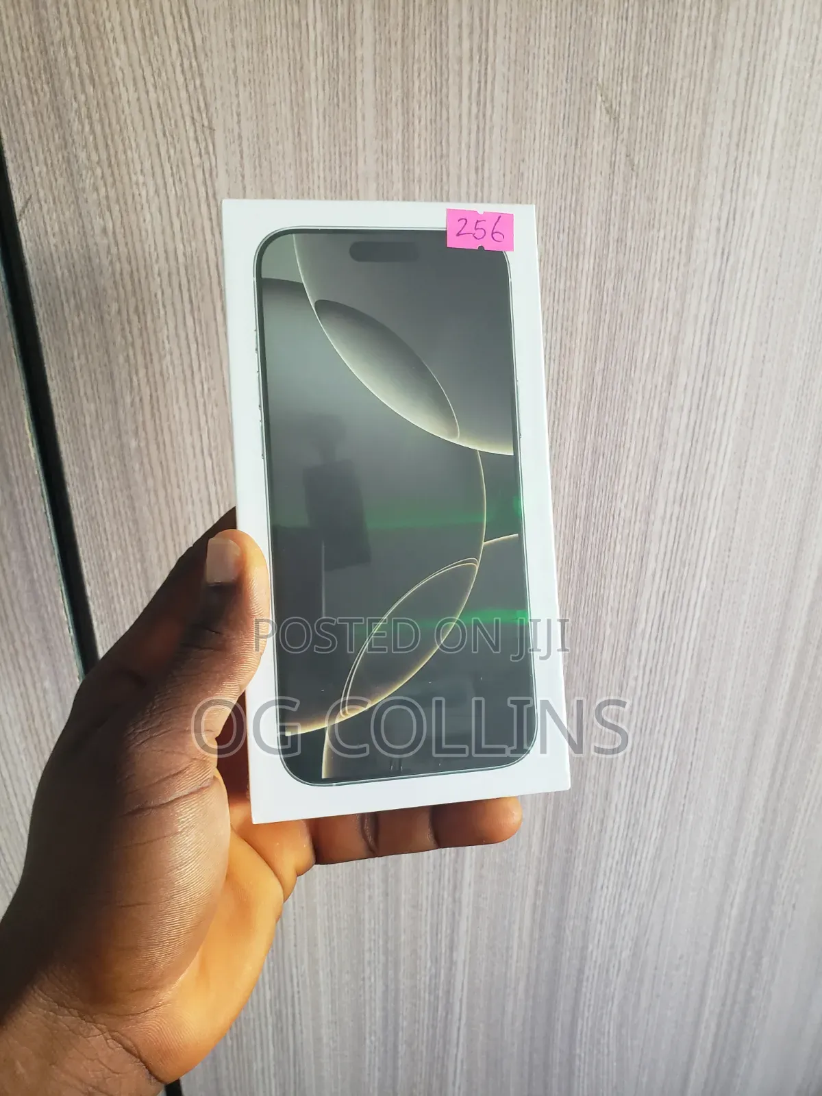 New Apple iPhone 16 Pro Max 256 GB Silver