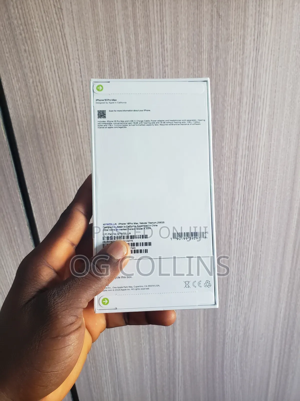 New Apple iPhone 16 Pro Max 256 GB Silver