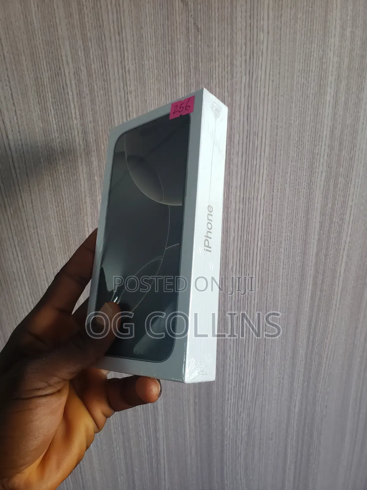 New Apple iPhone 16 Pro Max 256 GB Silver