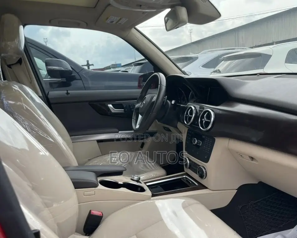 Mercedes-Benz GLK-Class 2015 Red