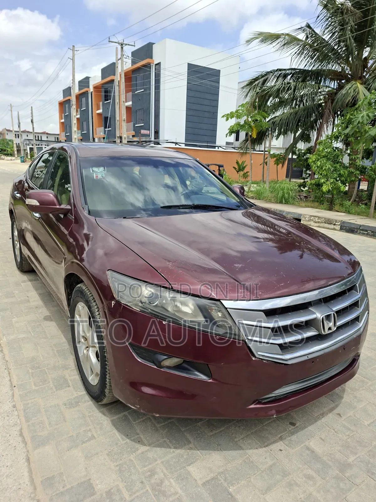 Honda Crosstour 2012 Maroon