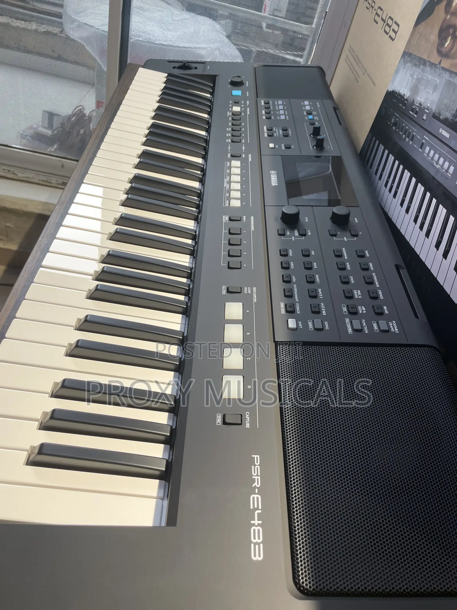 Yamaha New E-Series: PSR E483 Yamaha Professional Keyboard