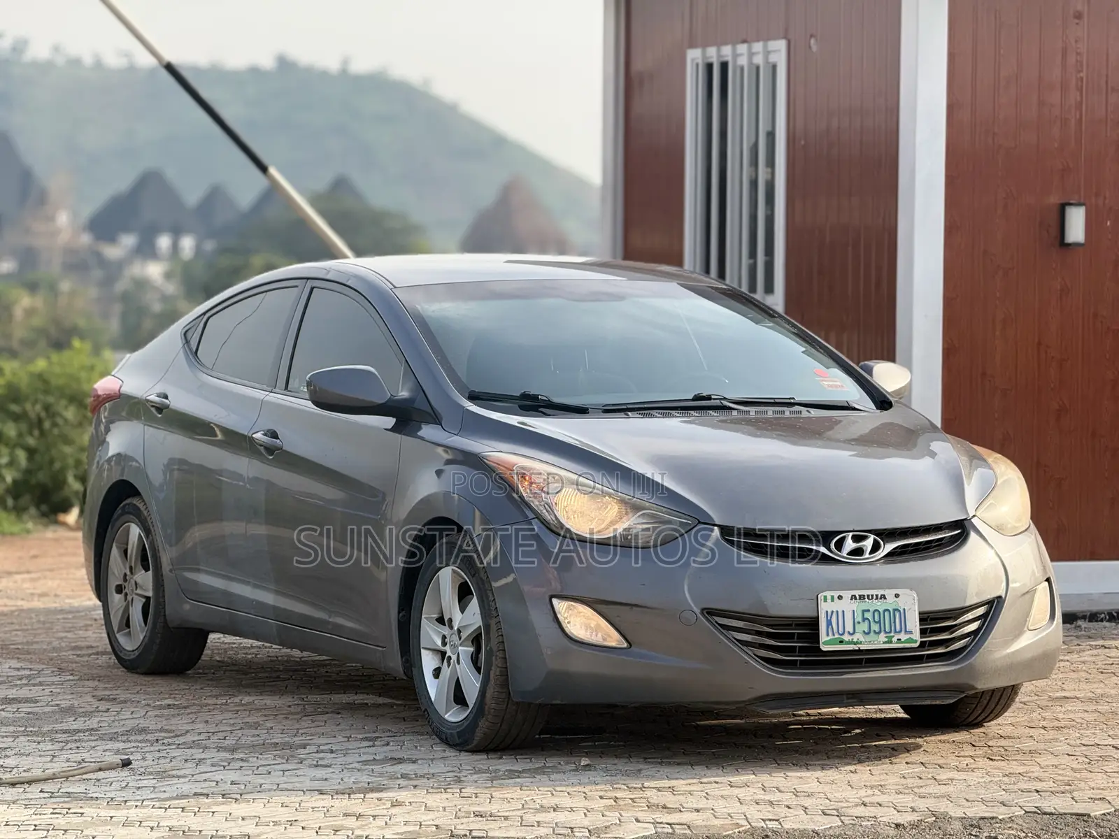 Hyundai Elantra 2013 Gray